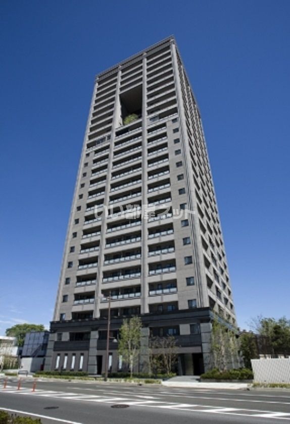 タワー・ザ・ファーストの外観画像