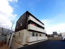 ランドサマービレッジ A棟の外観