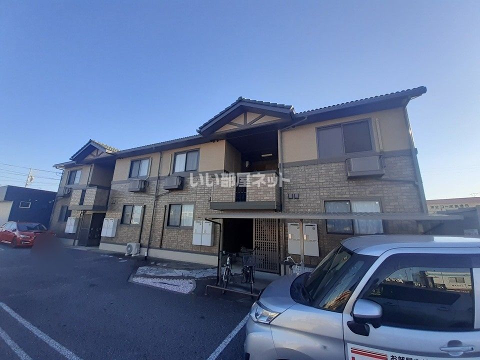 シャトレーヌA棟の外観画像