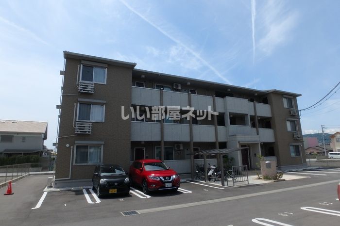 ルミエール E棟の外観画像