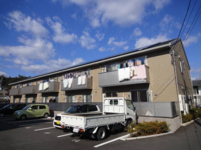 福井ガーデンハイツ A棟の外観画像