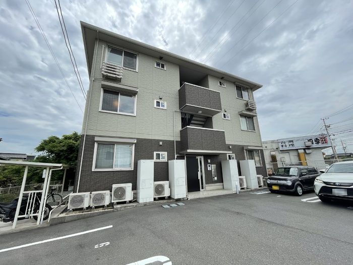 モンボヌールの外観画像