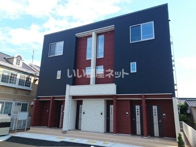 クロワサンスの外観画像