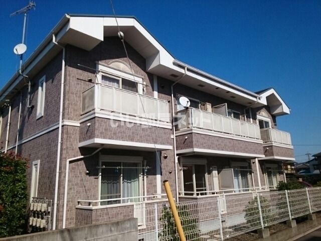 シャンロジュマンの外観画像