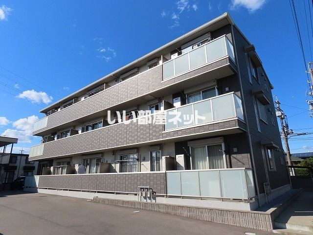 Riqueza上面(リクイーザジョウメン)の外観画像