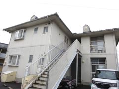 ドゥエル医大前の外観画像