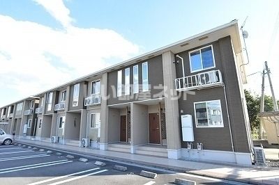 志布志駅よりバス40分 徒歩3分 築14年1ヶ月 2階建の賃貸物件