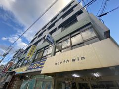 関山ビルの外観画像