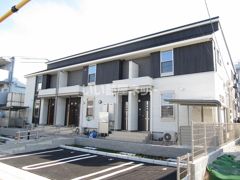 クラウンスクエアの外観画像