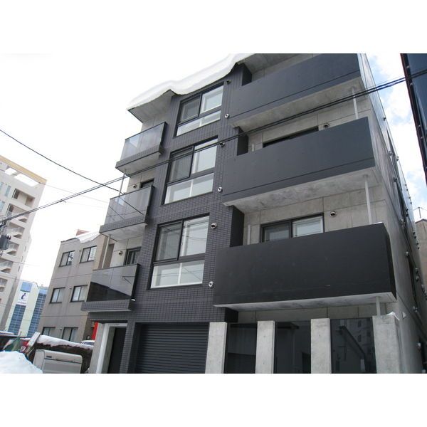 Regina学園前の外観画像