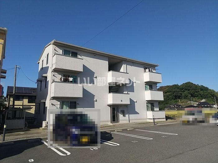 リビングタウン湖山 B棟の外観画像