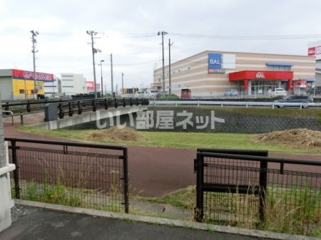 近くに施設あり