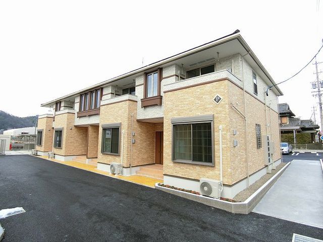 ファミーユさかほぎPの外観画像
