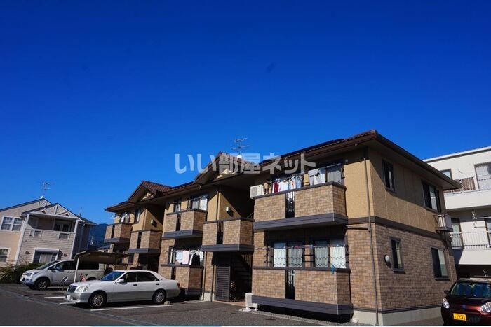 ポエーマケラソスの外観画像