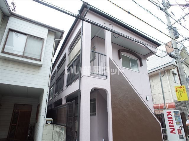 クレーネ下大利の外観画像