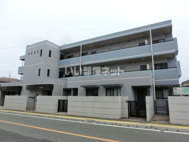 アイプロビルの外観画像