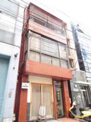 石塚ビルの外観画像