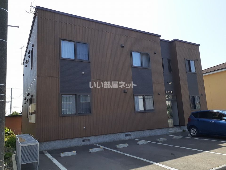 LIFE(ライフ)の外観画像