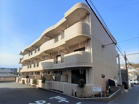 アヴニールの外観画像