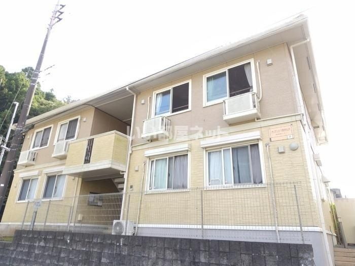 飯倉駅より徒歩10分 築18年11ヶ月 2階建の賃貸物件