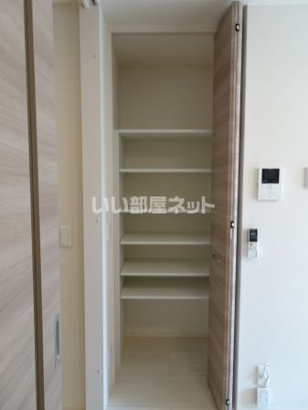 収納