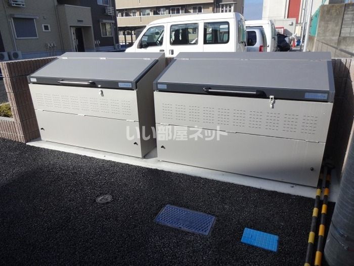 近くに施設あり