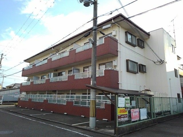 メゾンプレザーントの外観画像