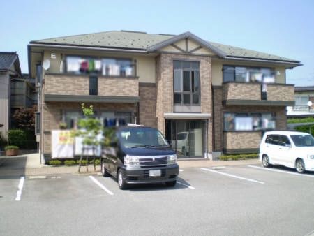 アザレアパーク Eの外観画像