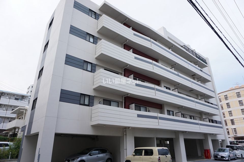 古島駅より徒歩2分 築6年7ヶ月 6階建の賃貸物件