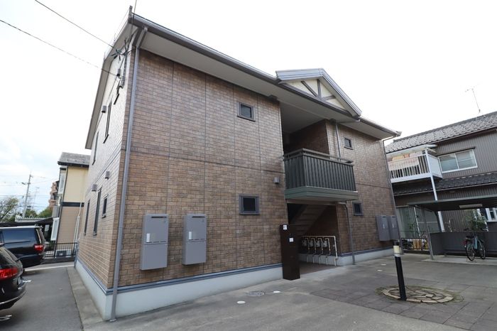 リビングタウン上荒屋 Dの外観画像