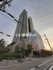 大阪福島タワーの外観画像