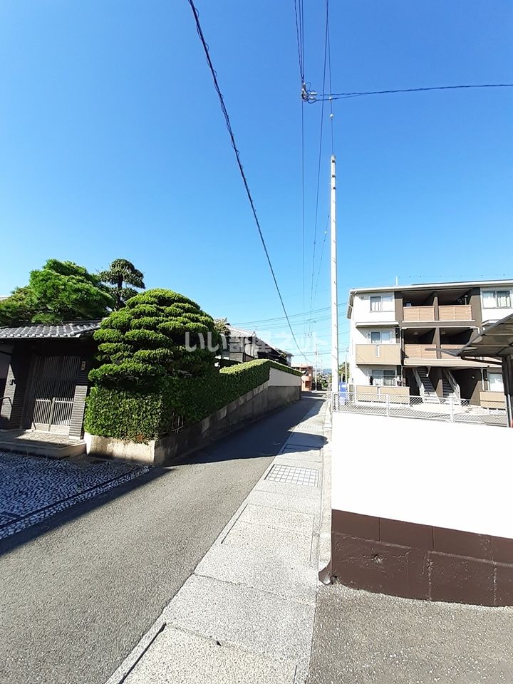 近くに施設あり