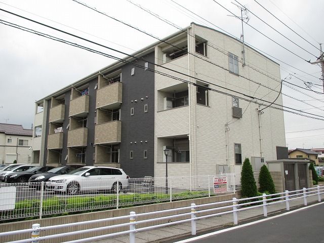 ホワイトヒルズドリ-バ-デンⅢの外観画像