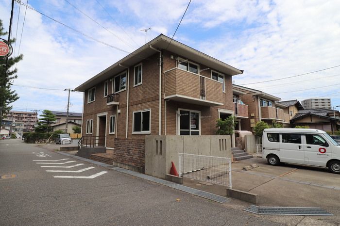 ローズコート西念 Aの外観画像