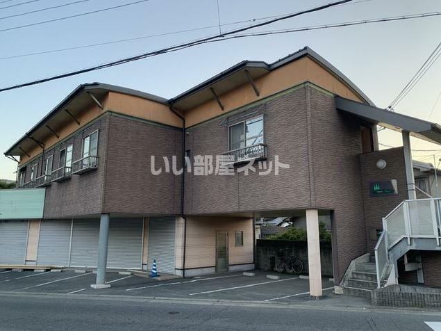 スリーウッドの外観画像