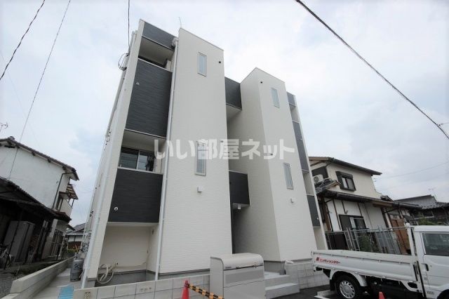 田代駅より徒歩6分 築6年 2階建の賃貸物件
