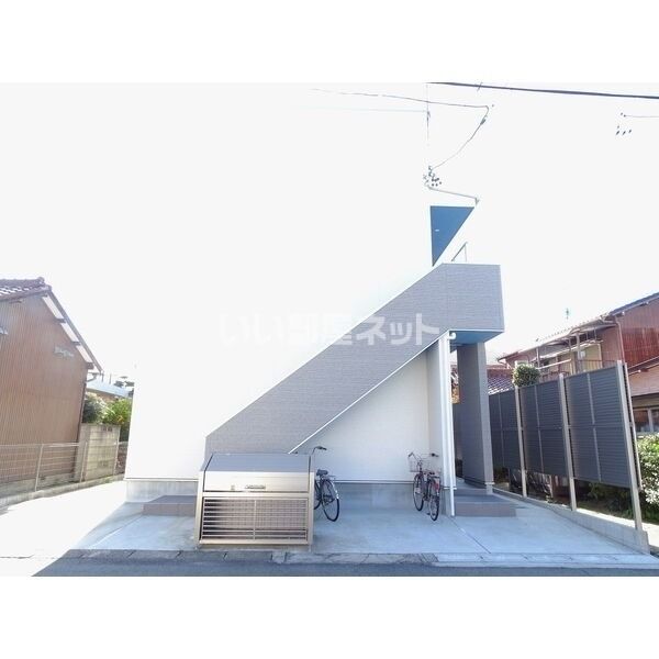 アペラシオン味美の外観画像