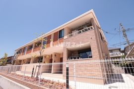 クレモンティーヌ Aの外観画像