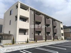 Modessa Gosaibiの外観画像