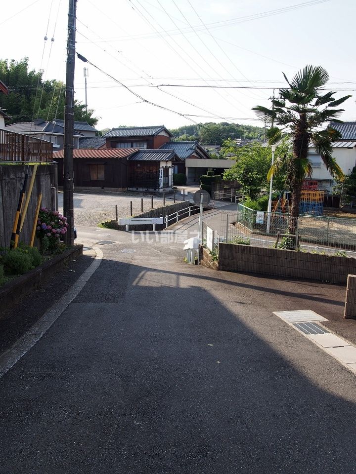 近くに施設あり