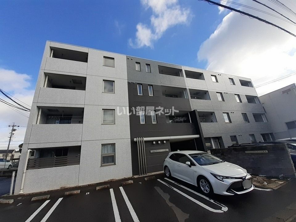 NEWロジュマン三本木の外観画像