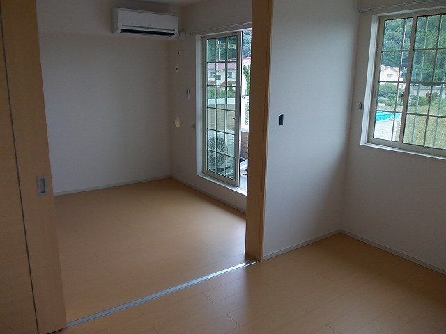 ベッドルーム