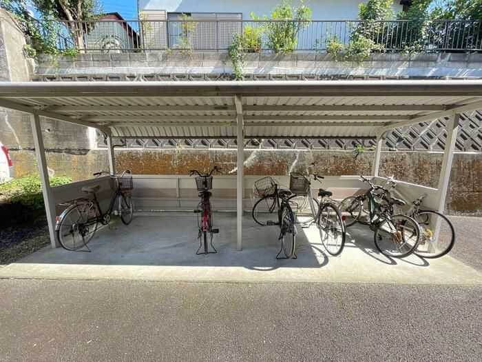 近くに施設あり