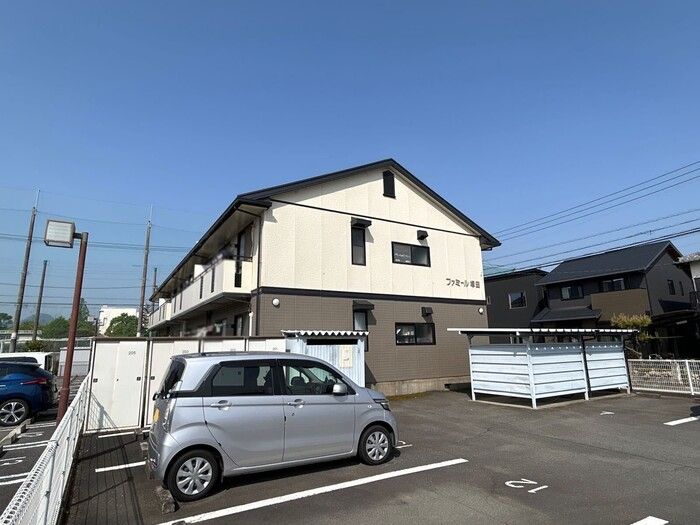 ファミール塚田の外観画像