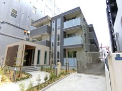 イーストナインの外観画像