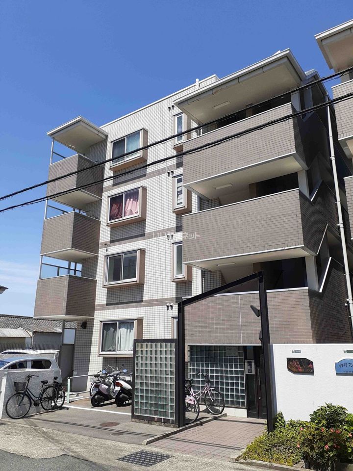 シャルマンフジ下松壱番館の外観画像