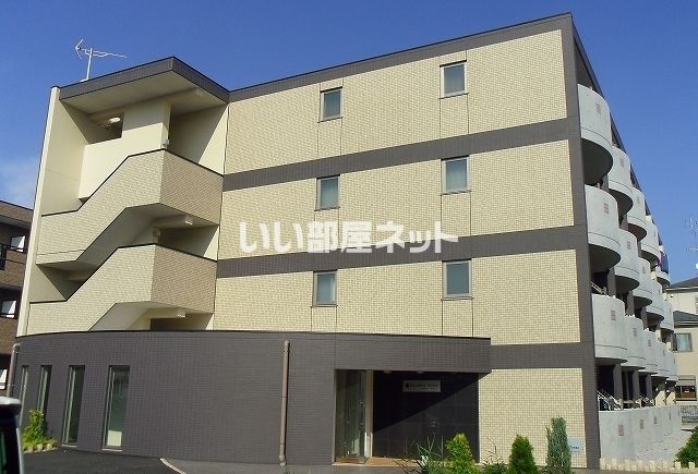 エクセレント　クローバーの外観画像