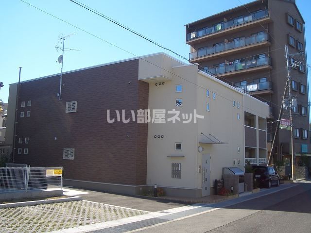 ベルグラースの外観画像