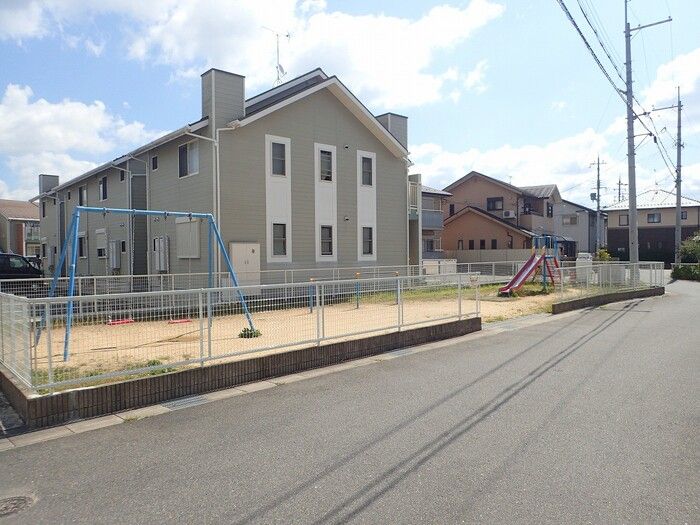 近くに施設あり