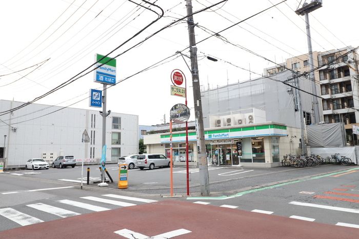 近くに施設あり